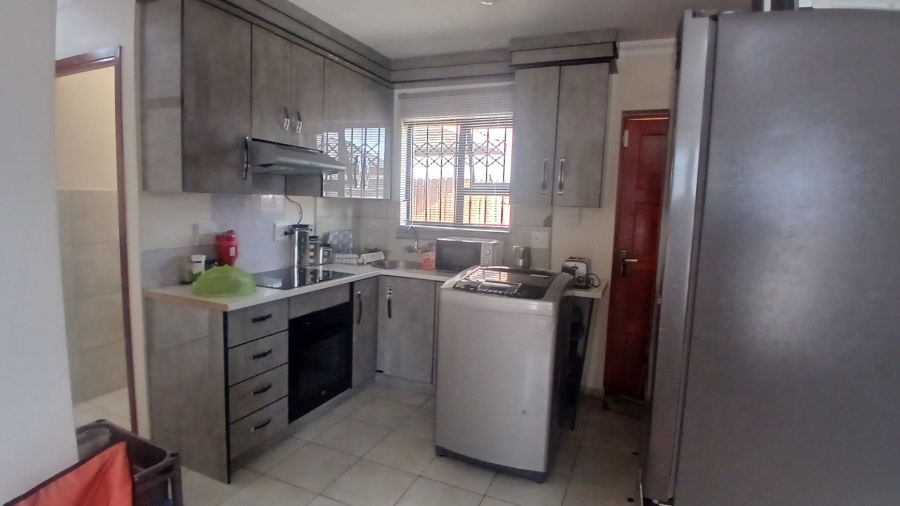To Let 3 Bedroom Property for Rent in Mandela View Free State